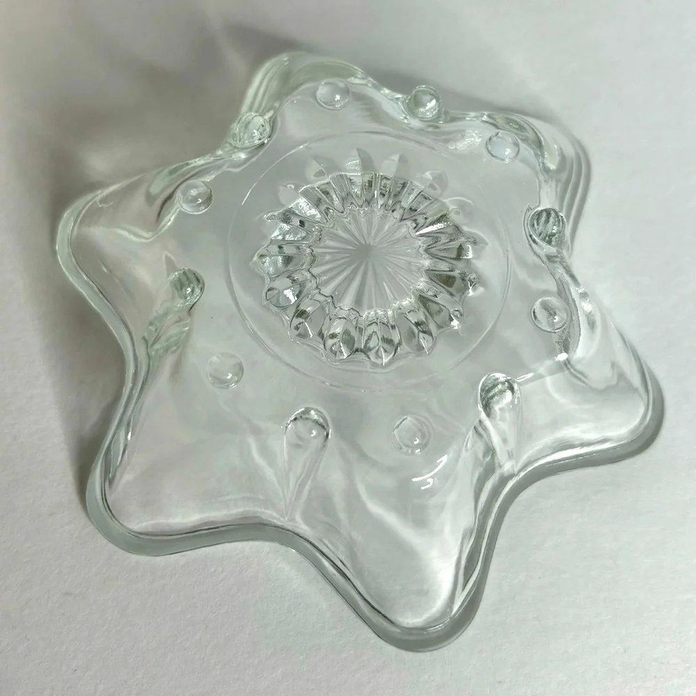 STAR SHAPED CANDLE HOLDERS